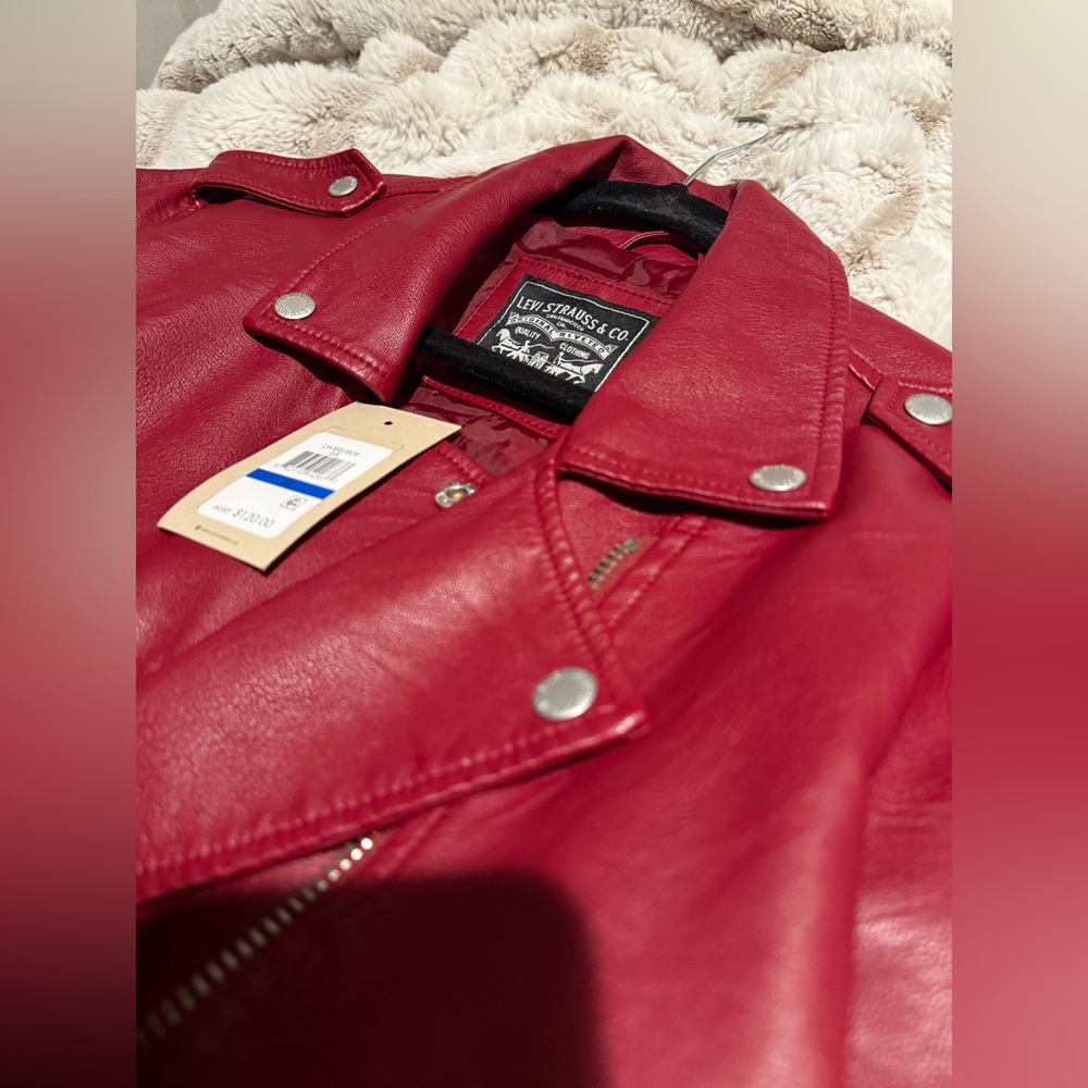 Levi’s jacket from JCPenney. Never worn, didn’t fit. - Picture 7 of 7